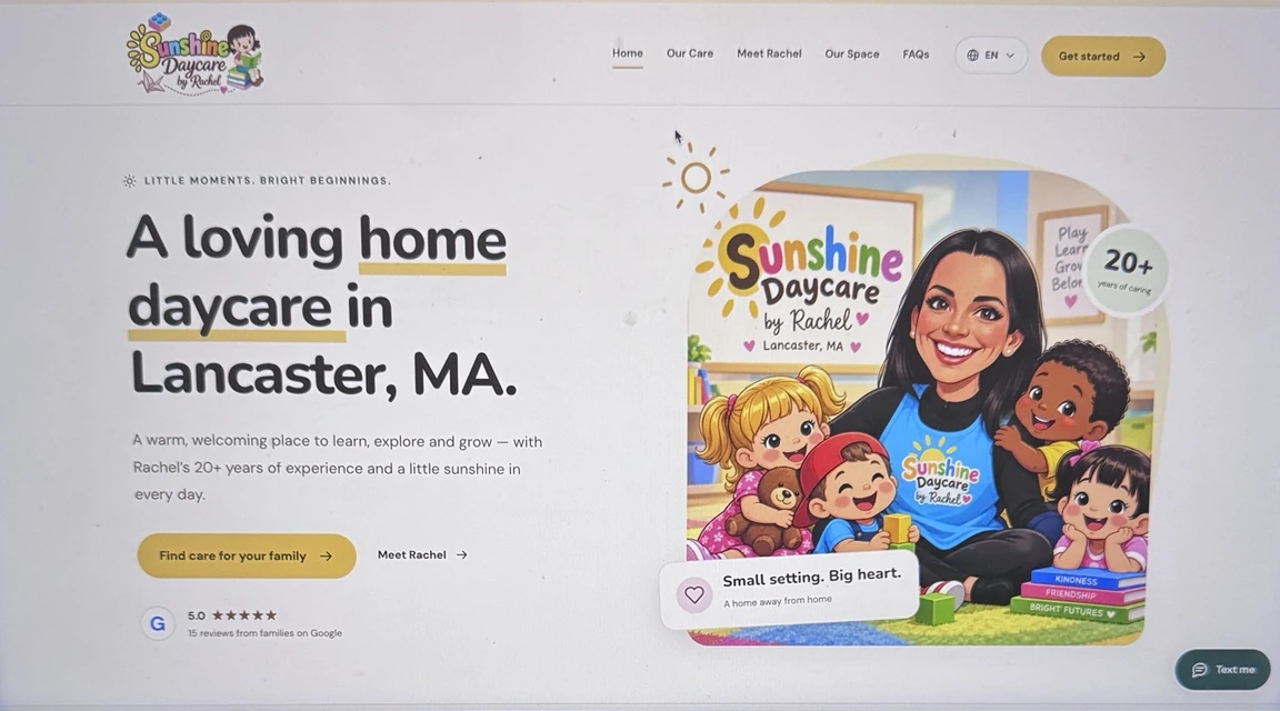 Página inicial do website Sunshine Daycare by Rachel, em captura real enviada pela MateGrowth.